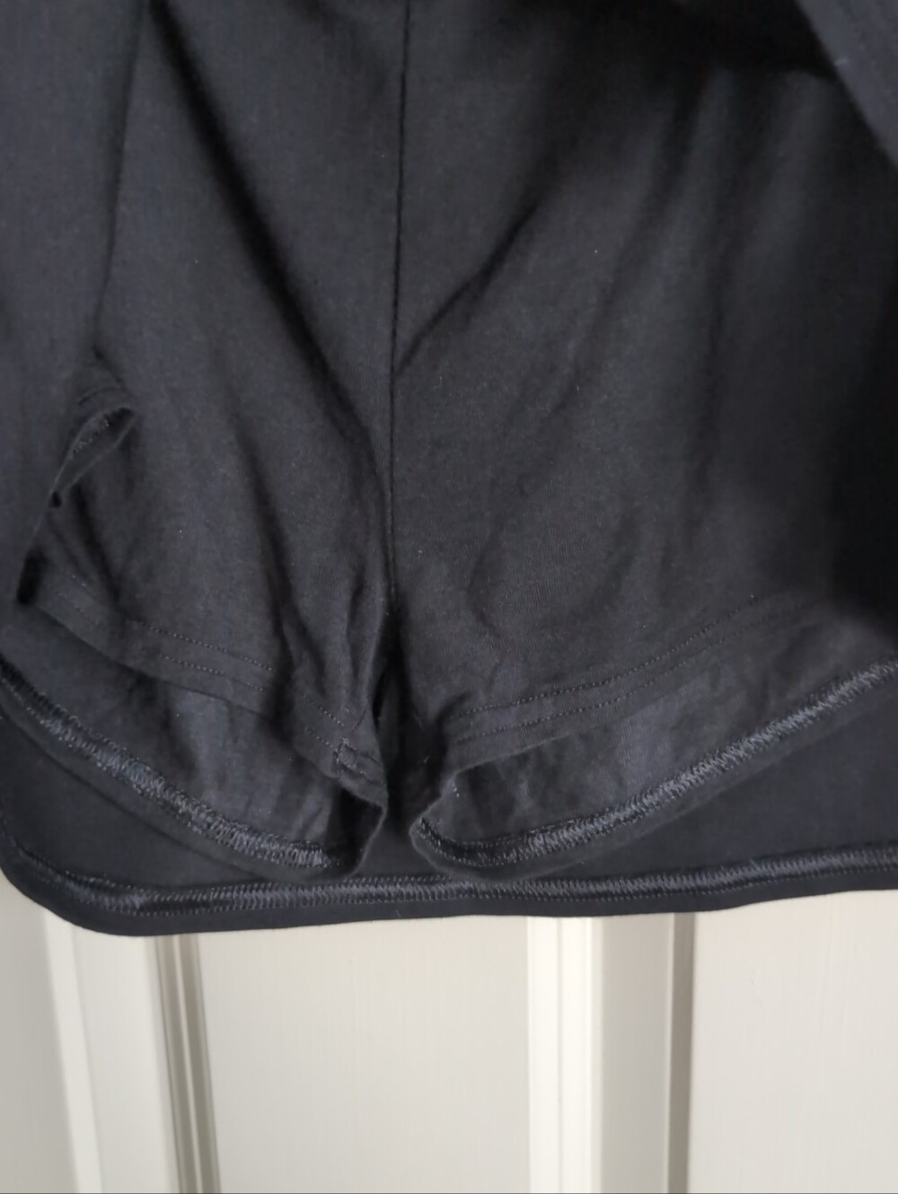 Black mini skirt or skort with shorts and side slit - Picture 3 of 6